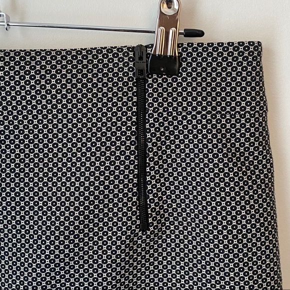 Rag and Bone Black and White Patterned Skirt - Picture 7 of 10